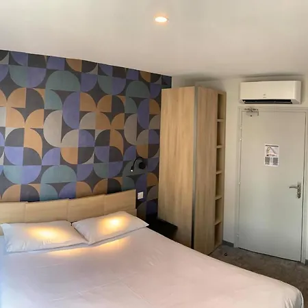 فندق - Restaurant Les 3 Piliers 3*
