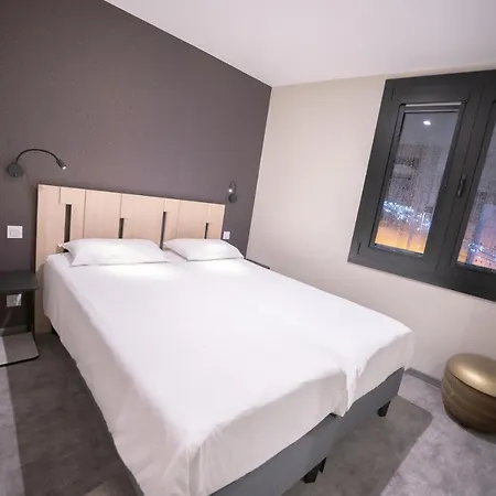 - Restaurant Les 3 Piliers Le Boupere