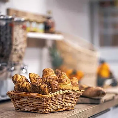فندق - Restaurant Les 3 Piliers 3*