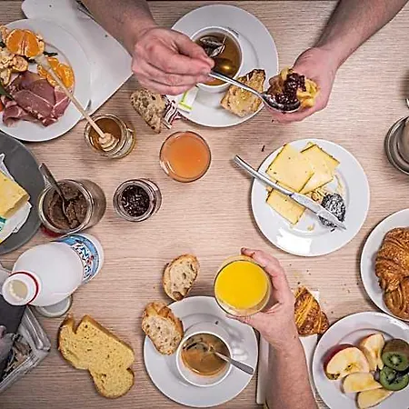 فندق - Restaurant Les 3 Piliers Le Boupère