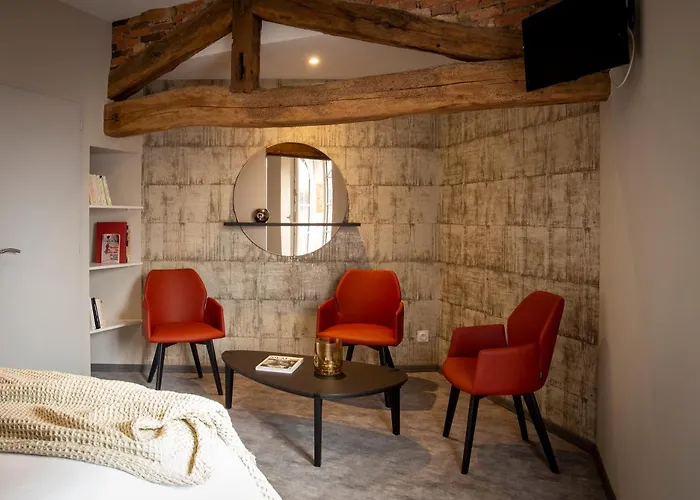 - Restaurant Les 3 Piliers 3*