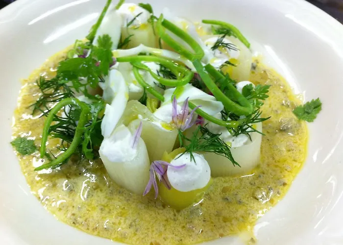 - Restaurant Les 3 Piliers 3*