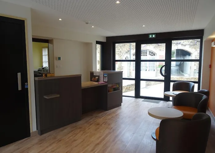 - Restaurant Les 3 Piliers Hotel 3*